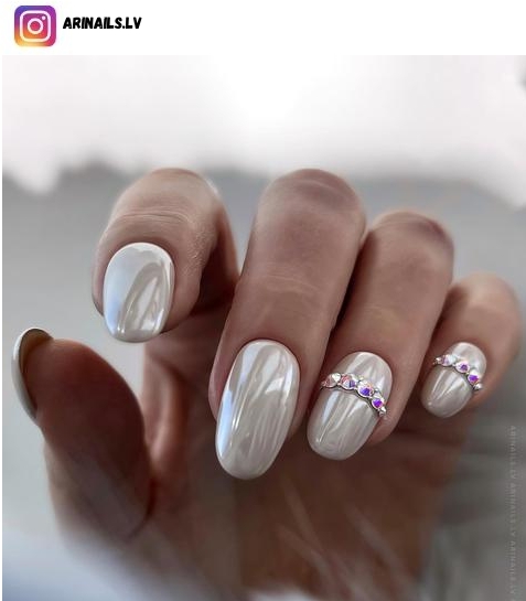 swarovski nail polish design