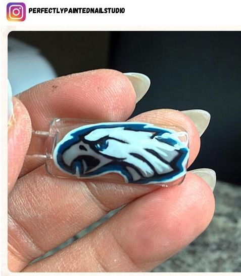 Philadelphia Eagles nail art