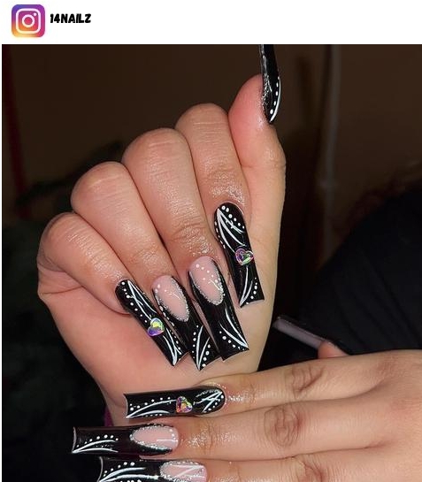 black french tip nail art