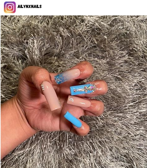 blue daisy nail designs