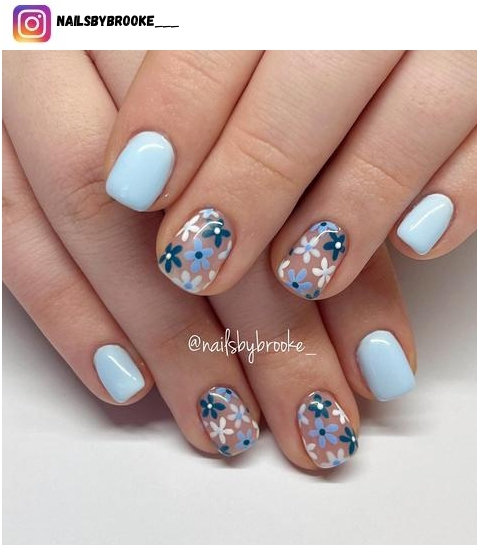 blue daisy nail design