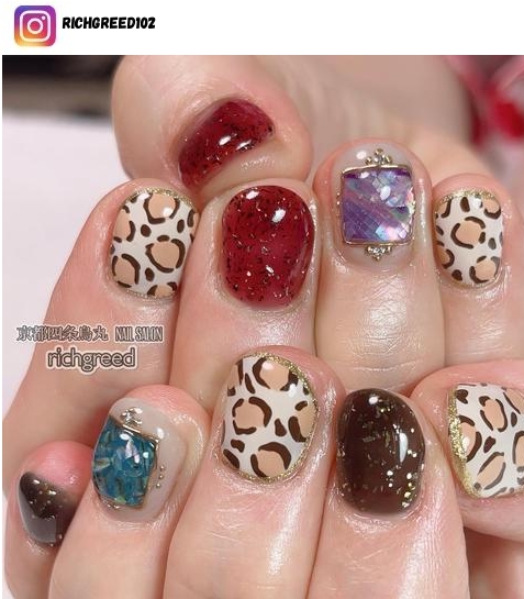 leopard nail design