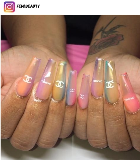 vertical ombre nails
